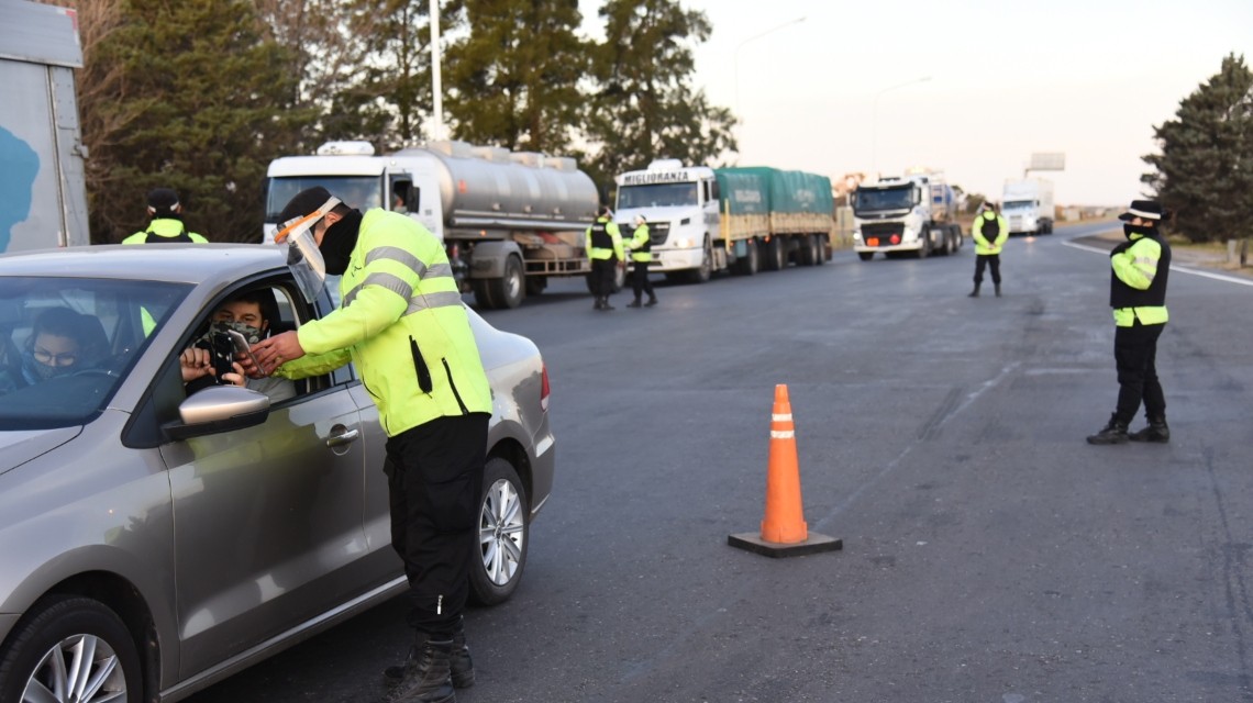Nuevas restricciones en accesos a Santa Fe: quiénes deben presentar el hisopado | Noticias