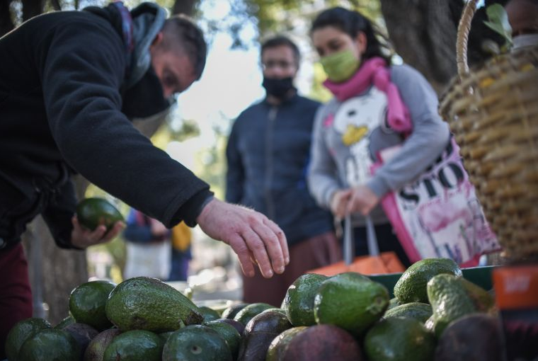La Municipalidad afianza las ferias y las acompaña en la pandemia | Información General