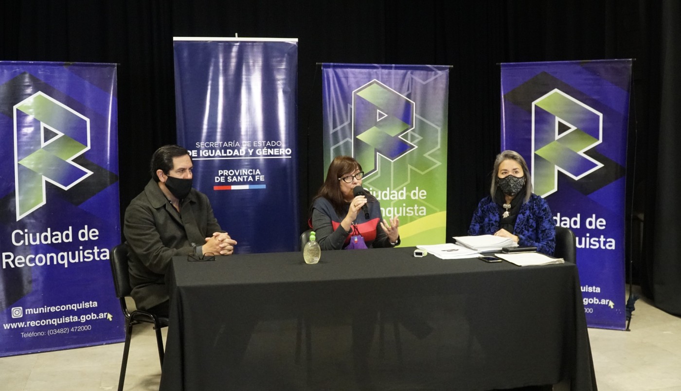 Más de veinte municipios y comunas de la provincia se sumaron a la implementación de la Ley Micaela | Noticias