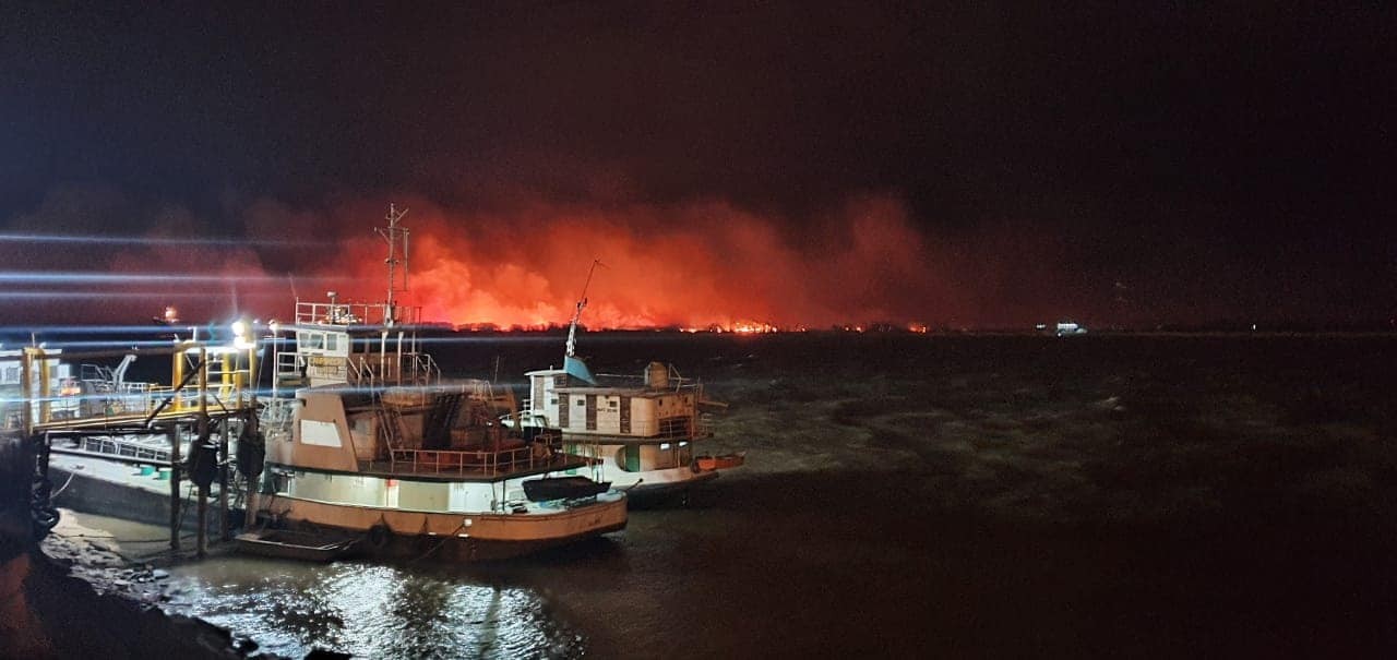 Incendios en las islas: Santa Fe evalúa restringir la actividad náutica en el sur provincial | Noticias