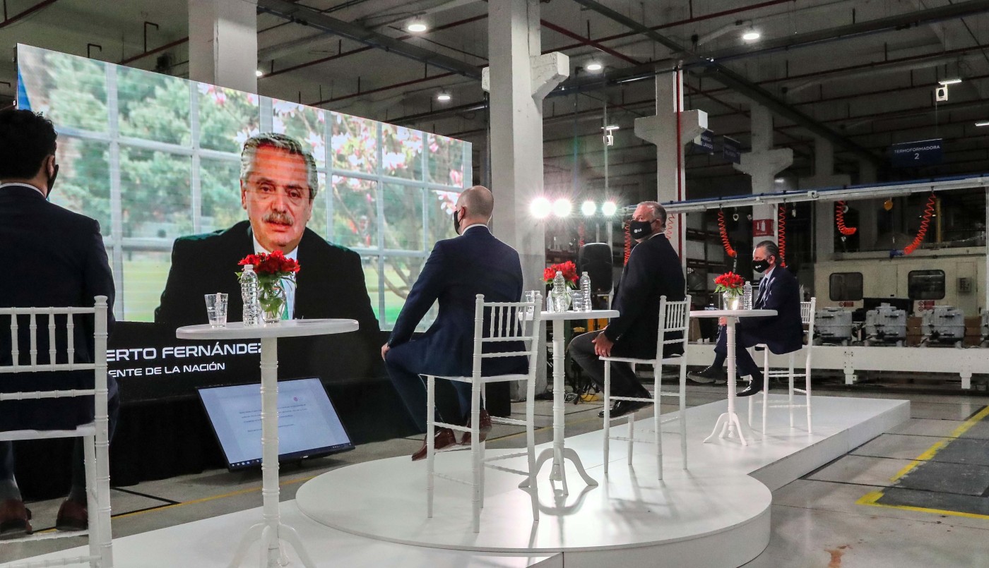 Argentina le pidió al FMI iniciar negociaciones para un nuevo acuerdo crediticio | Nacionales