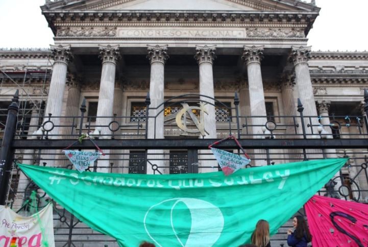 Desestiman denuncia contra diputadas que participaron de un reclamo a favor de la ley de aborto | Judiciales
