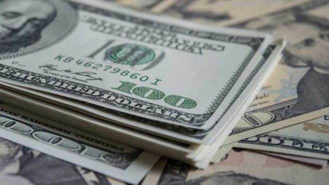 Qué sucede si una persona compra dólares con el bono IFE de Anses | Nacionales