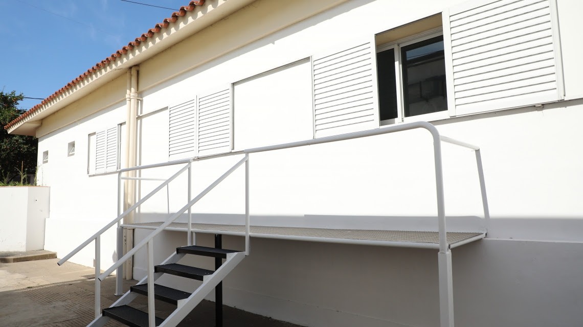 Sistema de rampas y ventanas hacia el exterior: así son las camas críticas en el viejo Iturraspe | Noticias