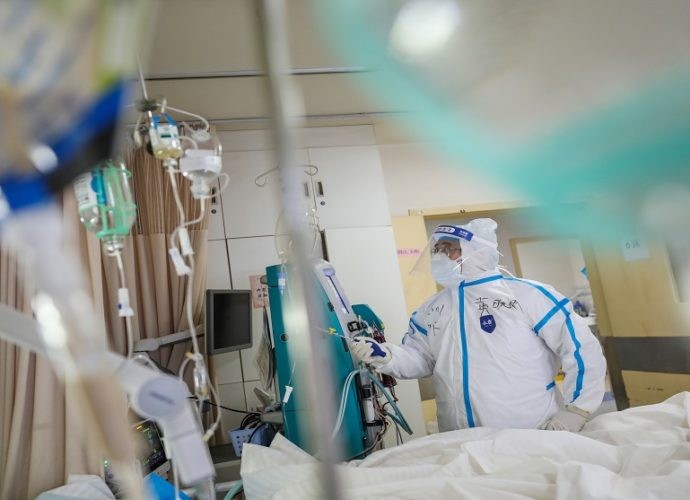 Advertencia de Amra: si se sigue como hasta ahora "más enfermos van a morir sin atención" | Noticias