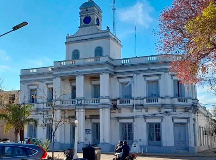 Investigan a un jefe policial de Coronda por apremios, vejaciones y encubrimiento | Noticias