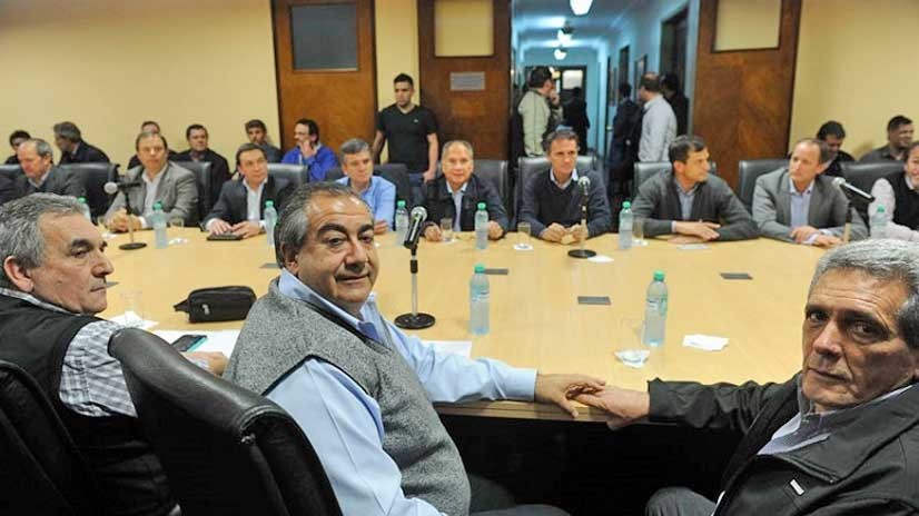 La CGT analiza hoy la crisis de las obras sociales: ¿deberán comprar vacunas contra el Covid-19? | Nacionales