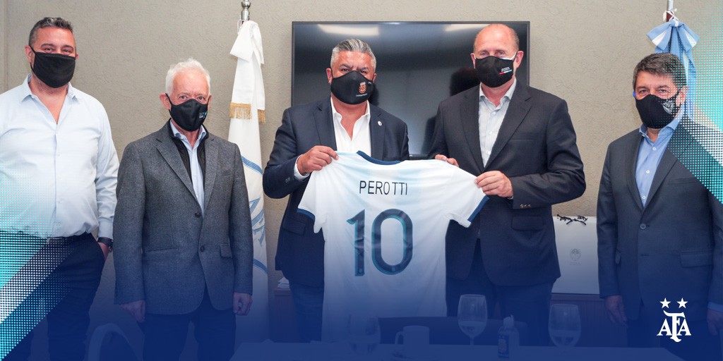 Perotti y "Chiqui" Tapia analizaron el re-lanzamiento de la Copa Santa Fe el año próximo | Deportes