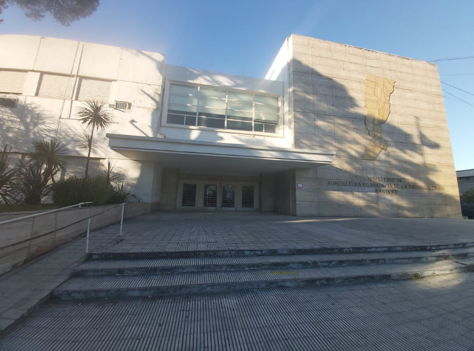 Contratados y empleados de planta del Ministerio de la Producción en estado de alerta | Noticias