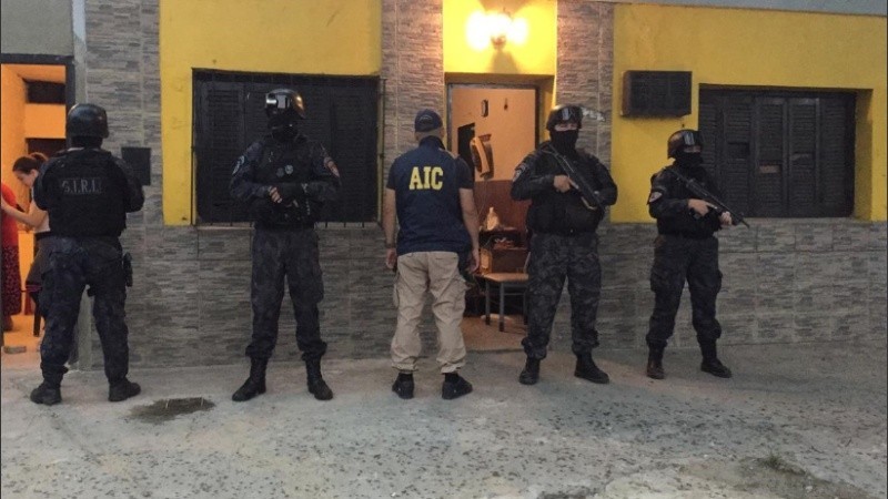 Detuvieron a cuatro personas en un allanamiento antidrogas en Villa Constitución | Noticias