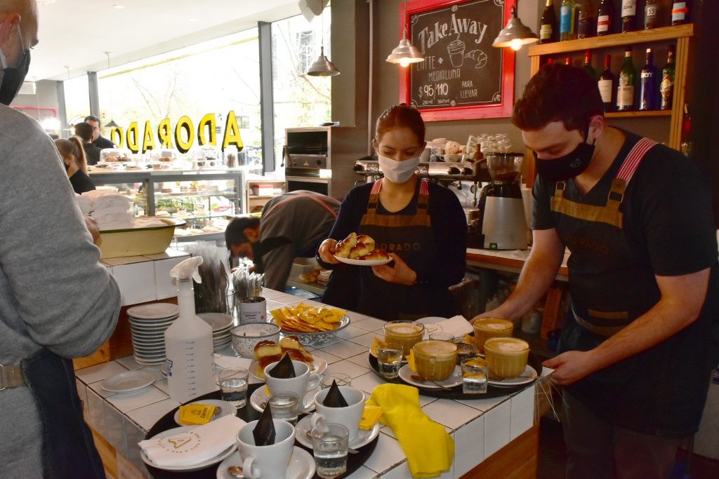 Reportaron 329 nuevos casos de Covid-19 en la ciudad | Noticias