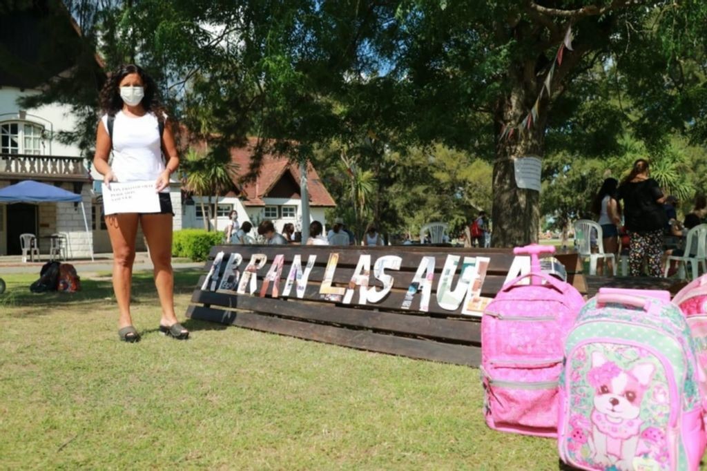 Una organización de padres pide el regreso de las clases presenciales | Información General