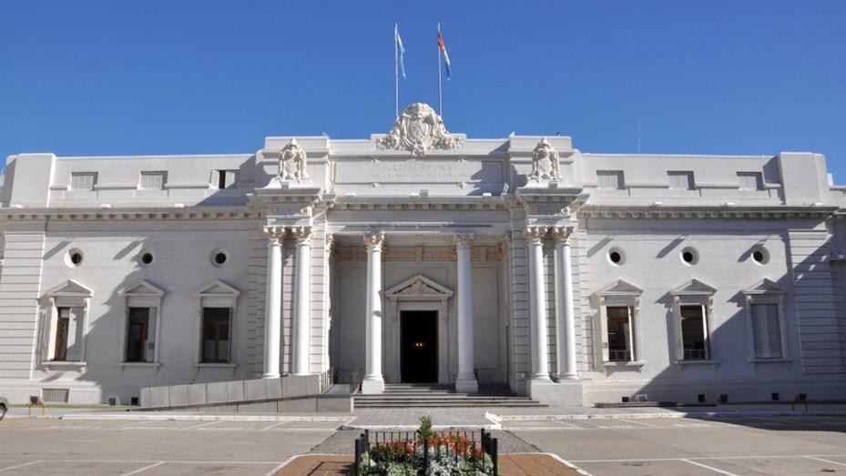 Se dividió el bloque peronista en el Senado santafesino | Noticias