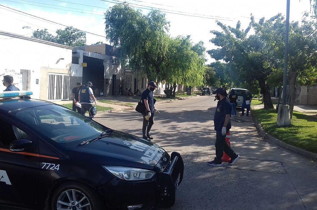 Dos jóvenes fueron atacados a balazos en Barrio Centenario | Noticias
