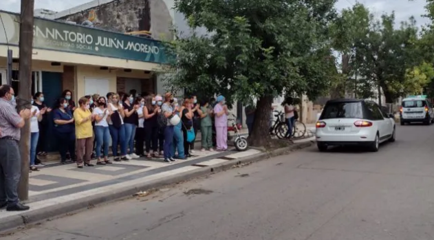 Casilda: Dolor y tristeza en la despedida de una enfermera que murió de Covid-19 | Noticias