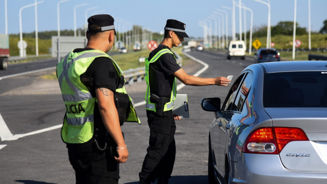 Operativo Verano 2021: Intensifican controles en rutas y accesos a la provincia de Santa Fe | Noticias