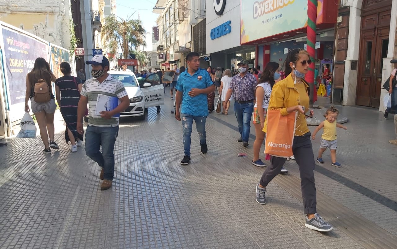 Ventas minoristas: volvieron a caer en diciembre y acumularon una baja de 21,4% en 2020 | Nacionales