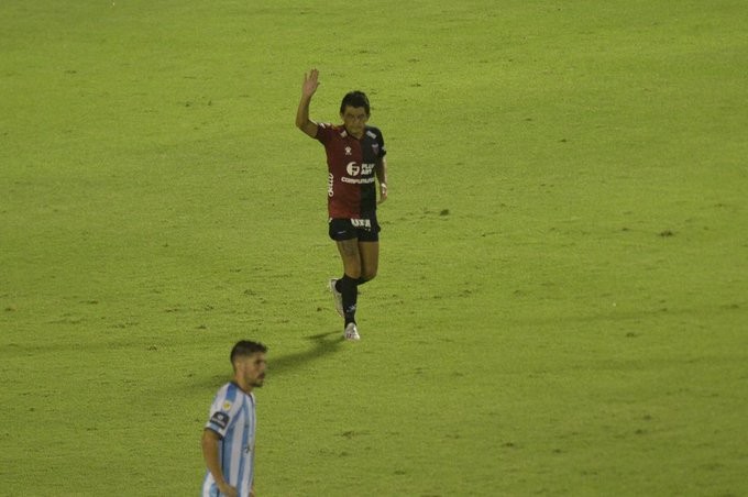 Con otra joya del Pulga, Colón ganó en Tucumán | Deportes