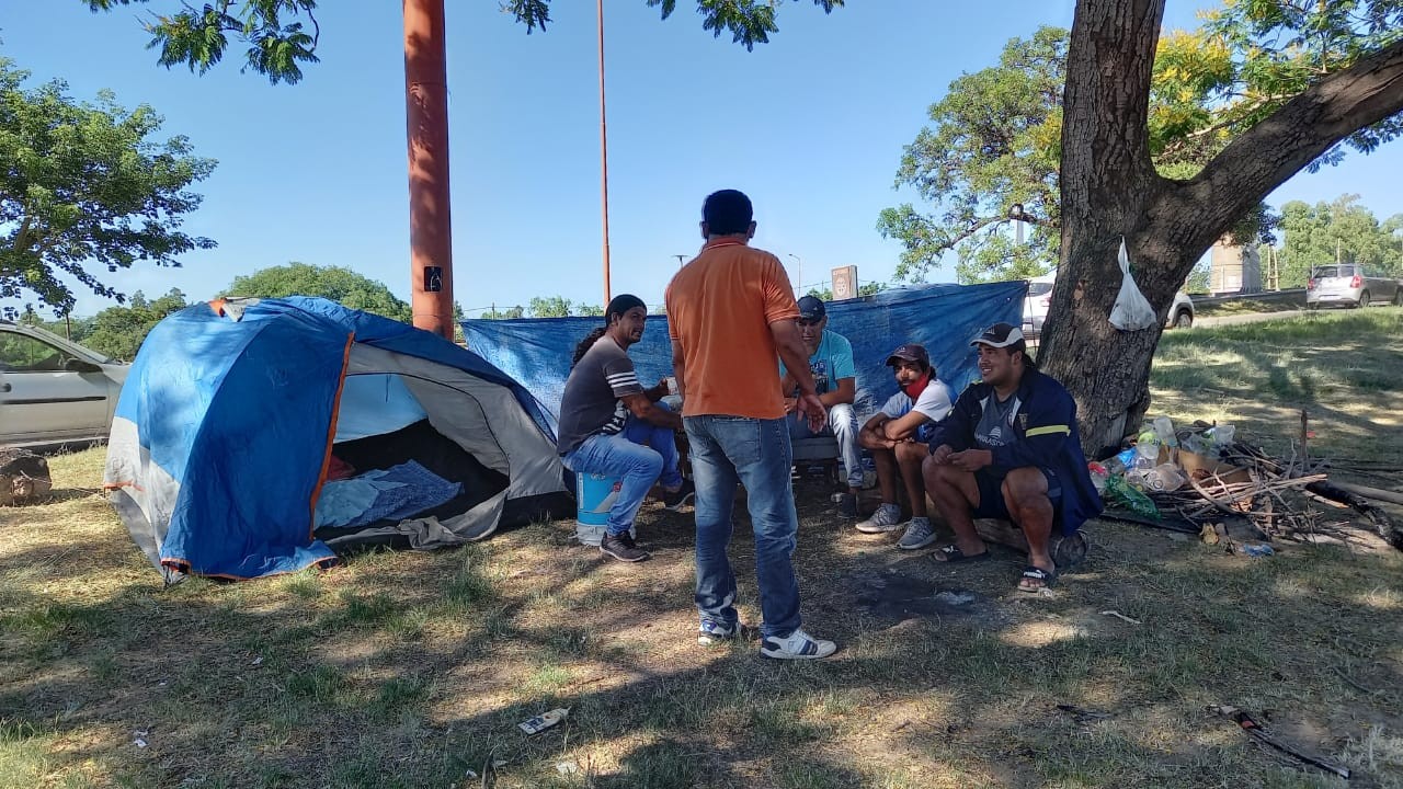 Los pescadores volvieron a las rutas con cortes parciales e intermitentes y acampes | Noticias