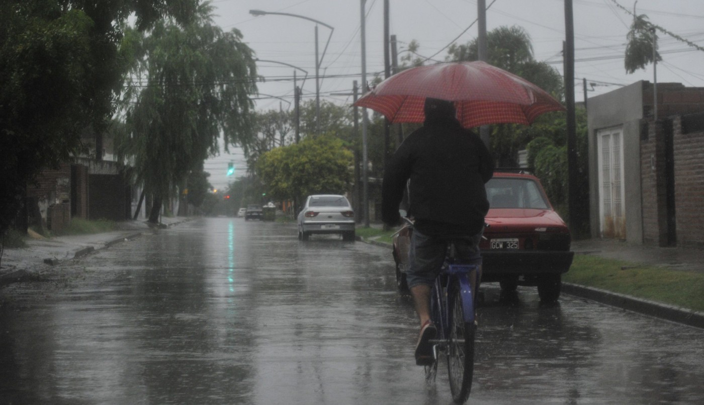 Rige un aviso a corto plazo por tormentas fuertes con lluvias intensas y ráfagas | Noticias