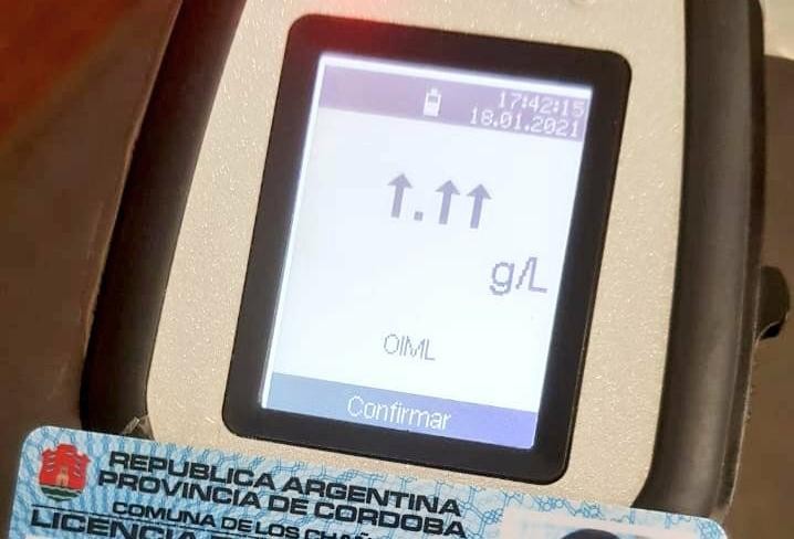 Manejaba el camión borracho, lo pararon en un control y rompió el alcoholímetro | Noticias