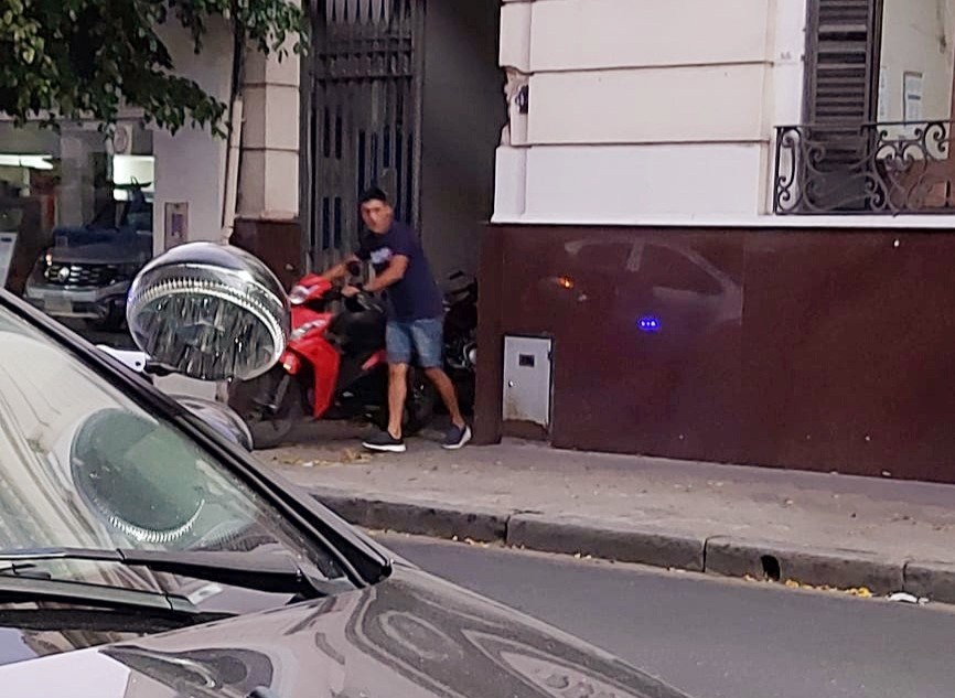 Sain arremetió contra el fiscal que liberó al motochorro | Noticias