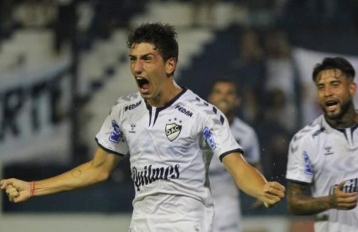 Unión hizo un ofrecimiento por el delantero Justo Giani | Deportes