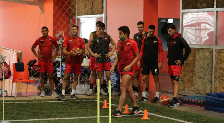 Domínguez define el 11 titular de cara al debut del viernes | Deportes