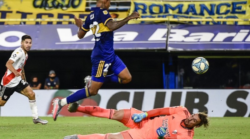 ¿Vuelve el fútbol "gratis"? Podrían transmitirse entre dos y cuatro partidos por fecha | Deportes