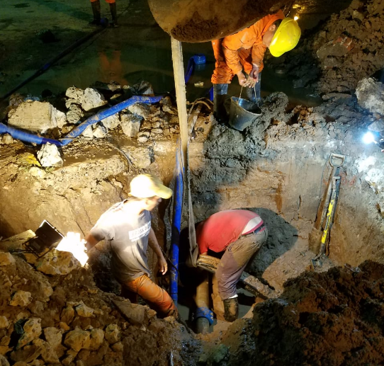 Santo Tomé intima a empresas responsables por roturas de cañerías de agua potable | Información General