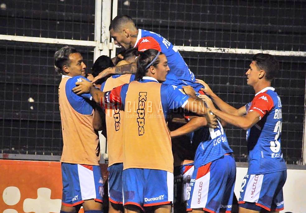 Unión festejó en Paraná y ratificó su buen momento | Deportes