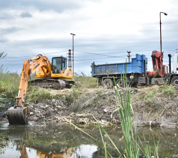 La Municipalidad avanza con la limpieza de canales y desagües pluviales entubados | Noticias