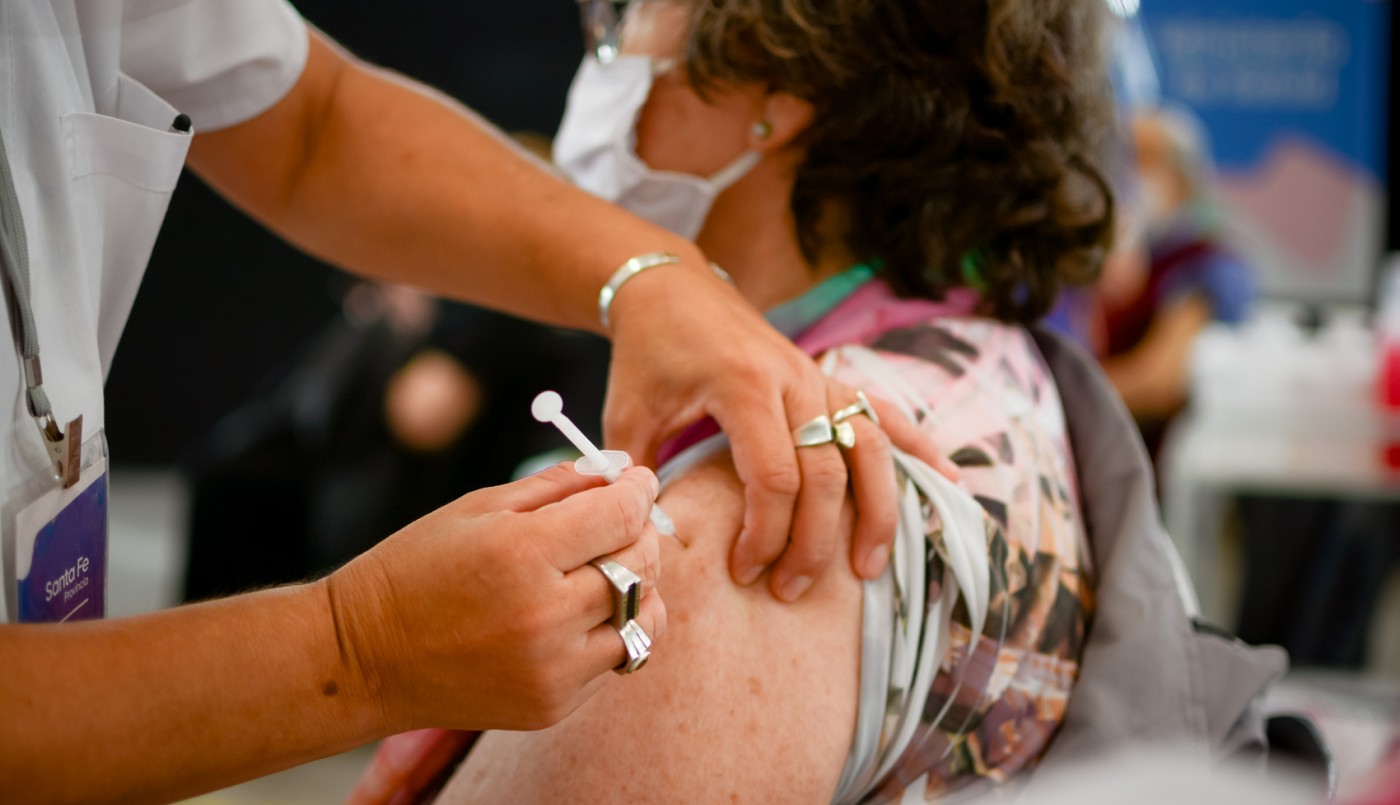 Con casos que no se notificaron el lunes, la provincia informó más de 1200 nuevos contagios | Noticias