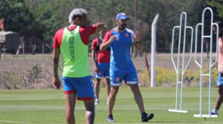 Unión: Azconzábal podría realizar variantes para visitar a Vélez | Deportes