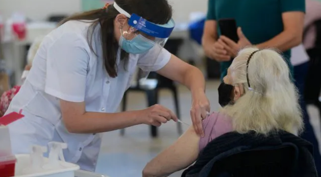 Santa Fe podría comprar vacunas recién el año que viene | Noticias