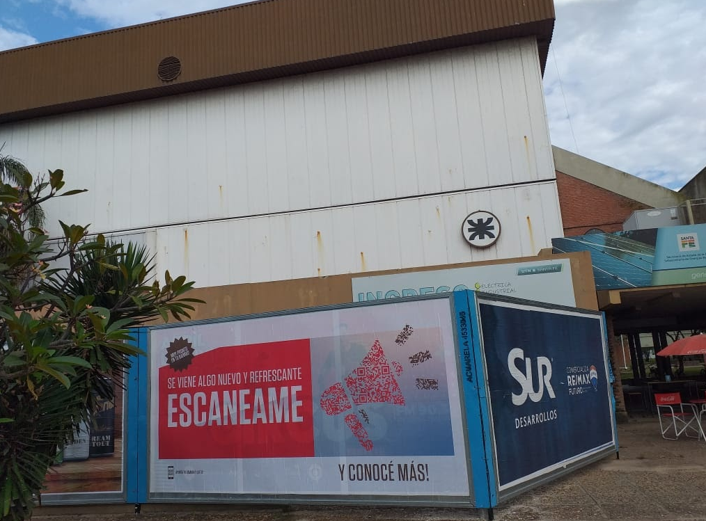 La ciudad empapelada con QR: ¿Qué es y para qué sirve el código? | Información General