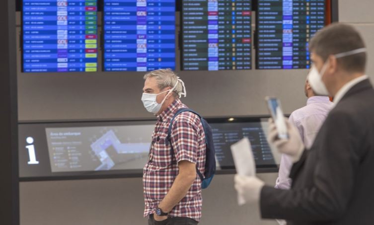 Denunciaron ante la Justicia a la empresa que realiza los testeos en Ezeiza | Nacionales