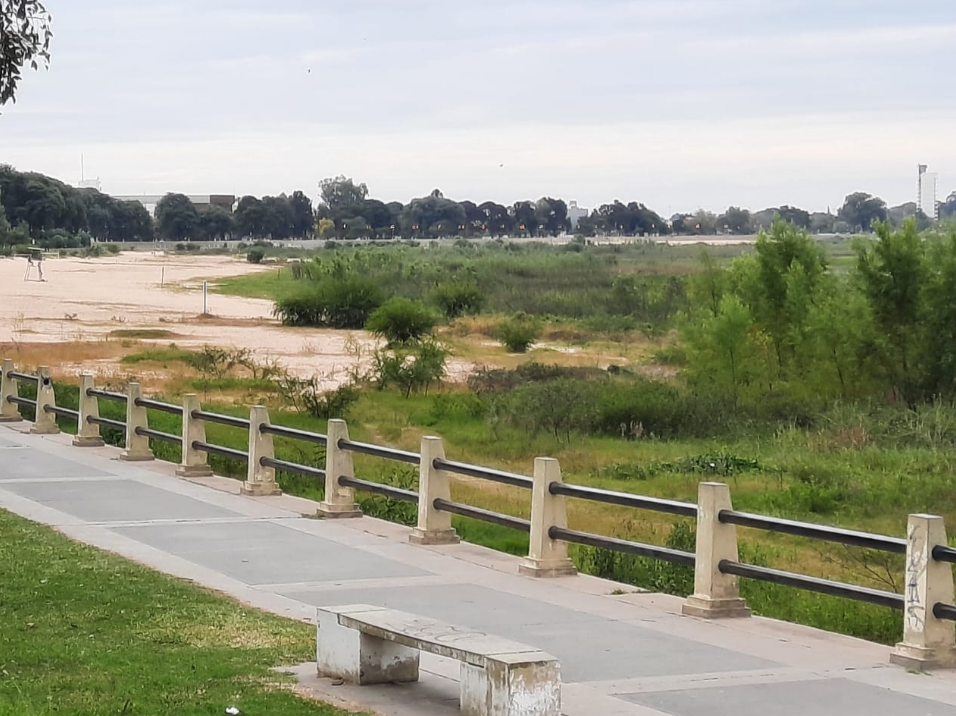 Lunes con clima otoñal y cielo con alguna nubosidad | Información General