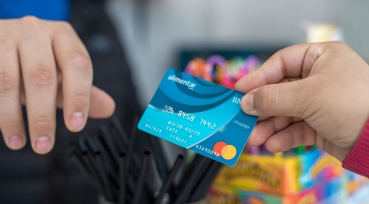 Analizan eliminar el IVA para compras con la Tarjeta Alimentar | Noticias