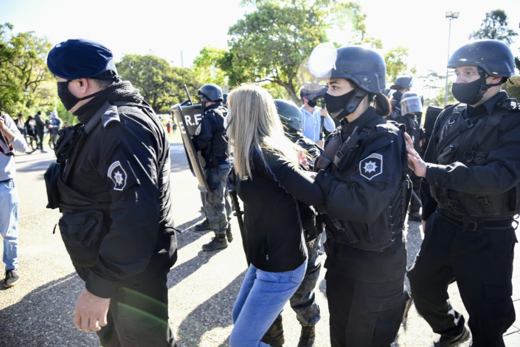Rosario: más de 30 personas detenidas en la marcha anticuarentena | Noticias