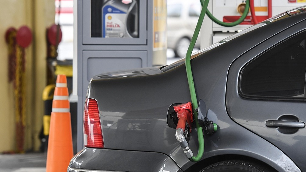 En Mendoza, una estación de servicio obligó a una empleada a usar calzas y ahora deberá indemnizarla | Nacionales