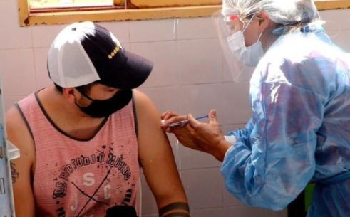 Comenzó en Salta la vacunación a mayores de 25 años sin factores de riesgo | Nacionales