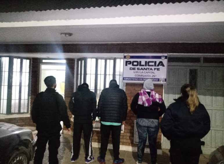 Intentaban robar una tortuga en la Granja La Esmeralda y fueron detenidos | Noticias