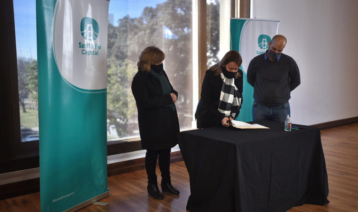 Se abrieron los sobres de la primera licitación del programa Escuelas de Mi Ciudad | Información General