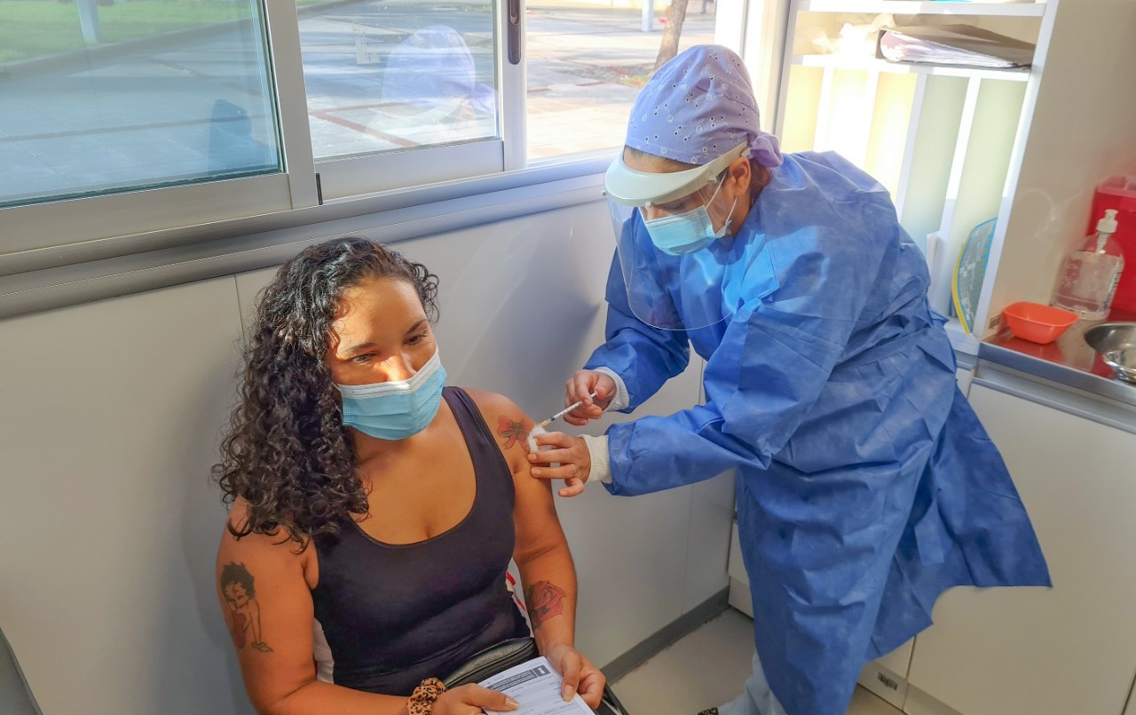 Se firmó un acuerdo con Moderna por el suministro de 20 millones de vacunas | Nacionales