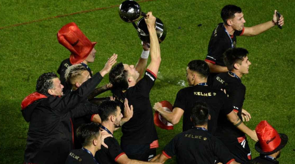 Se siguen sumando casos de coronavirus en el plantel de Colón | Deportes