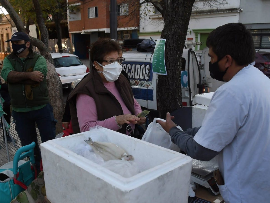Vuelve la venta de pescado de mar a precios populares | Información General