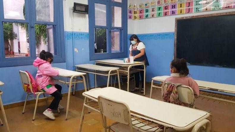 Un gremio docente en Córdoba solicitó que no se le pague el sueldo a los maestros que se nieguen a vacunarse | Nacionales