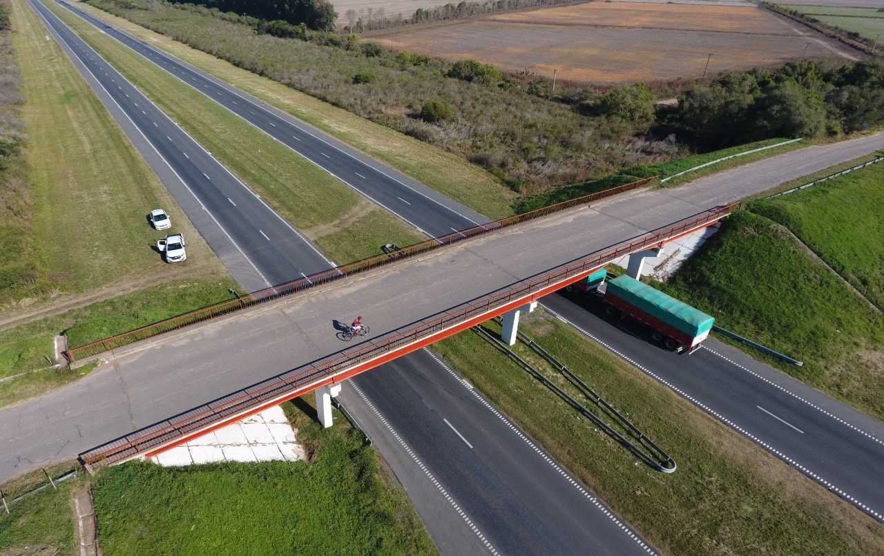 Provincia adjudicó las obras de reparación de puentes en la Autopista Santa Fe - Rosario | Información General