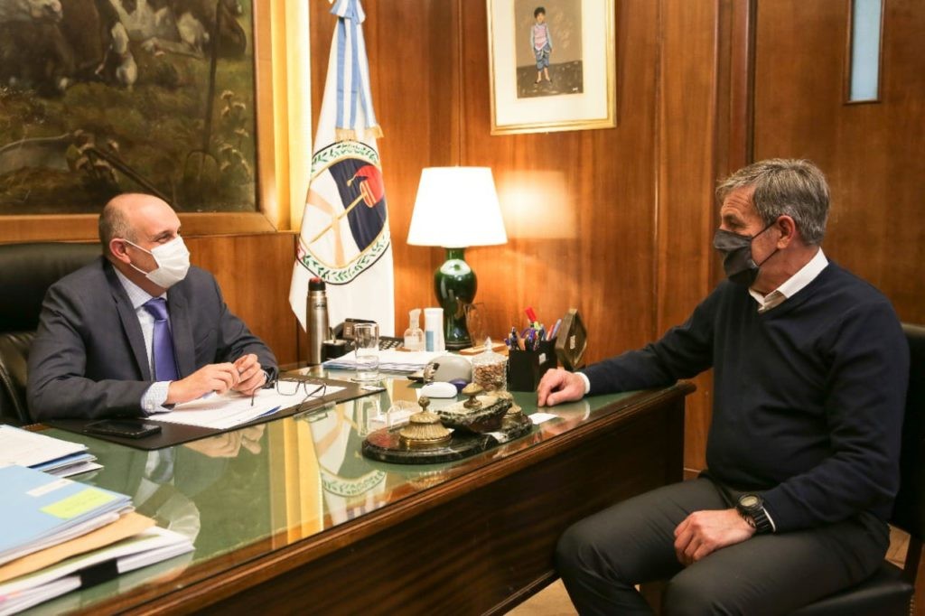 Jatón fue a Buenos Aires a gestionar obras y mejoras en los servicios para la ciudad | Noticias